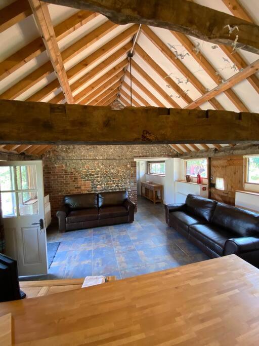 Oyster Barn Sleeps Six, North Norfolk Holiday home